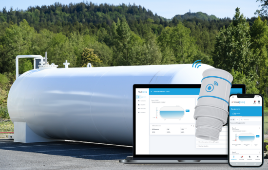 an illustration of the remote tank monitoring solution of Four Data, with a sensor and a tank